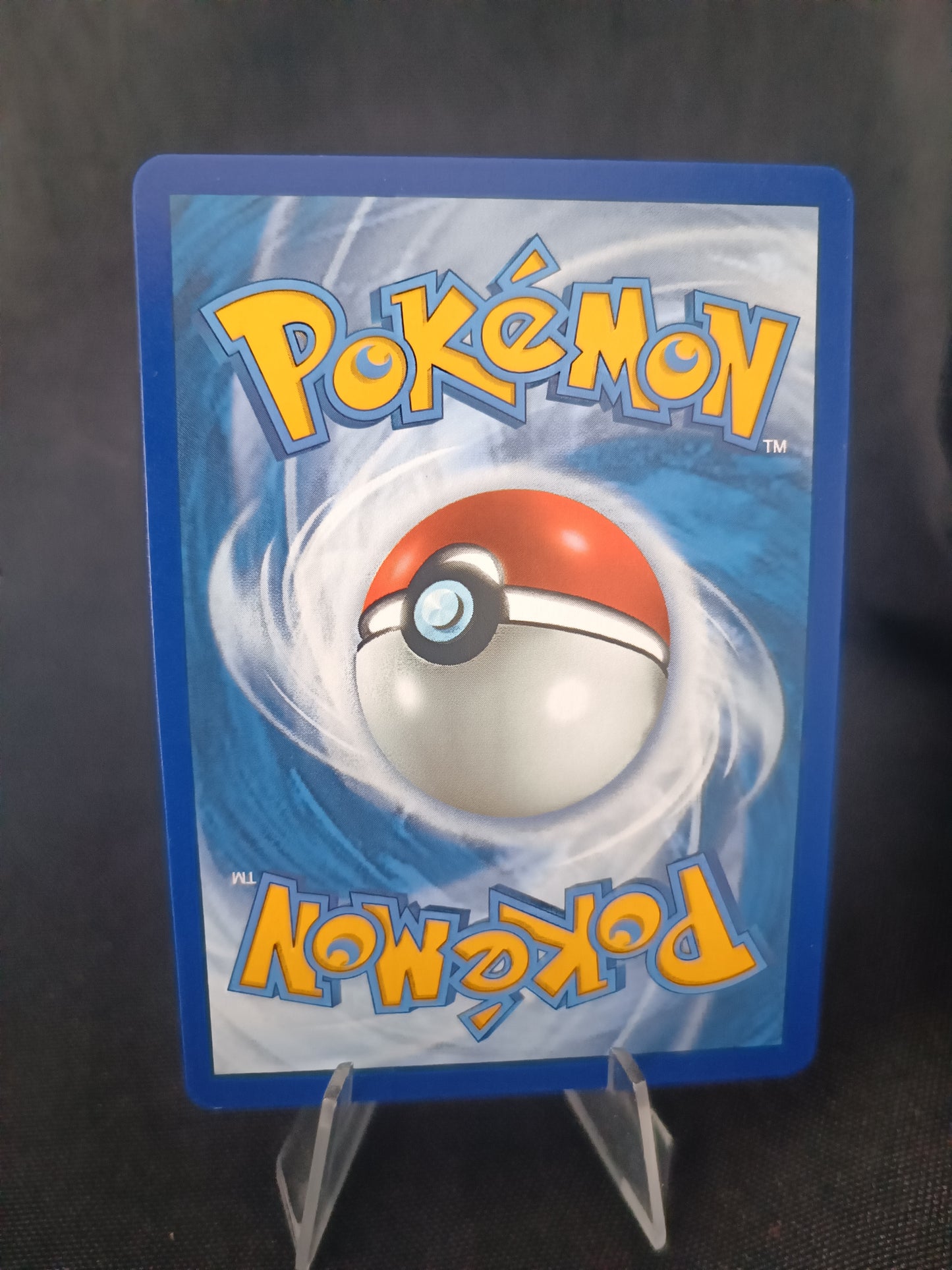 Pikachu V - Promo Célébration - SWSH143