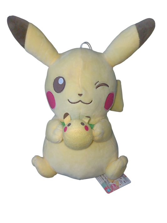 Peluche Pikachu avec Baie 30 cm