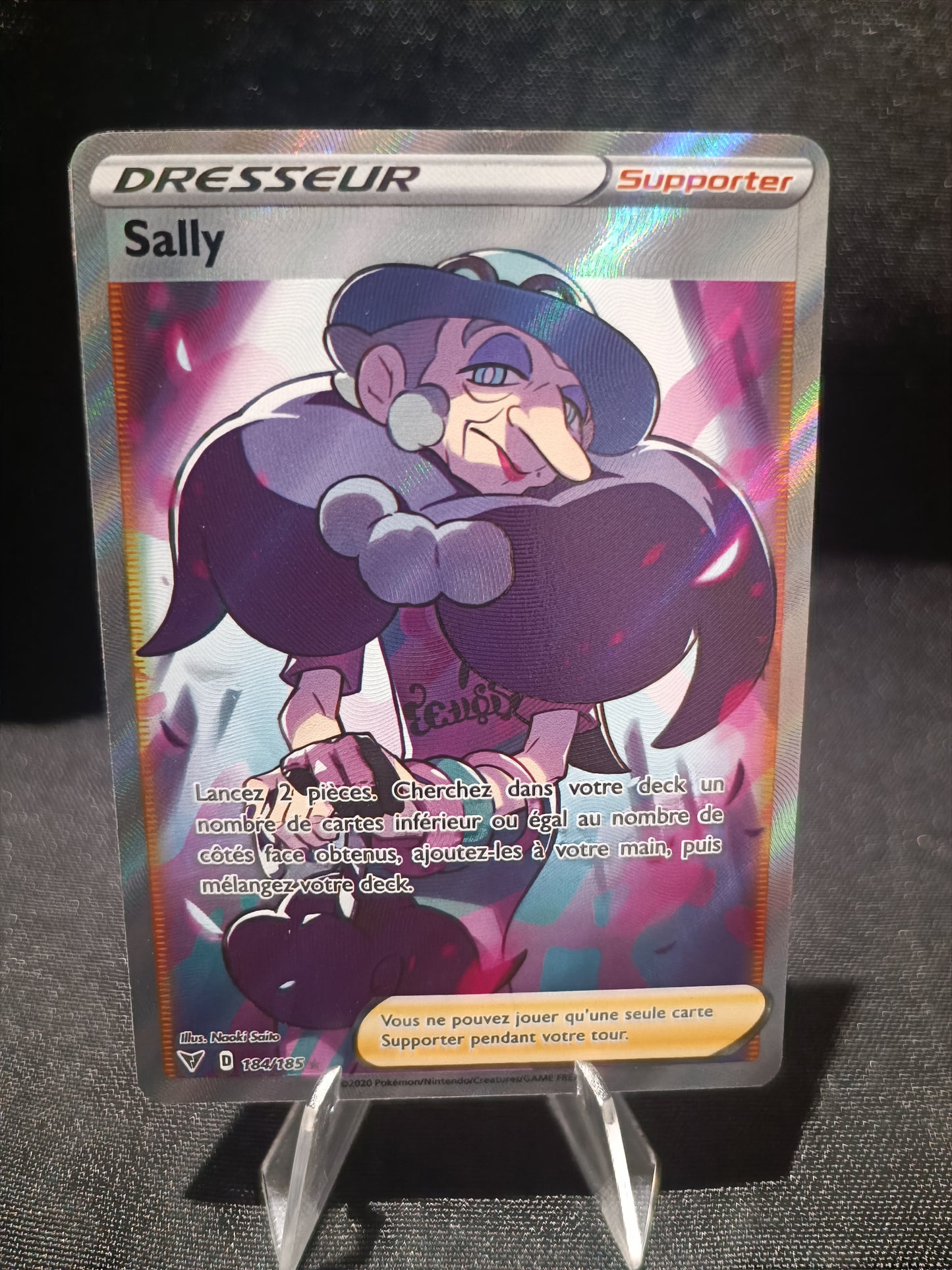 Sally - Voltage Eclatant - 184/185