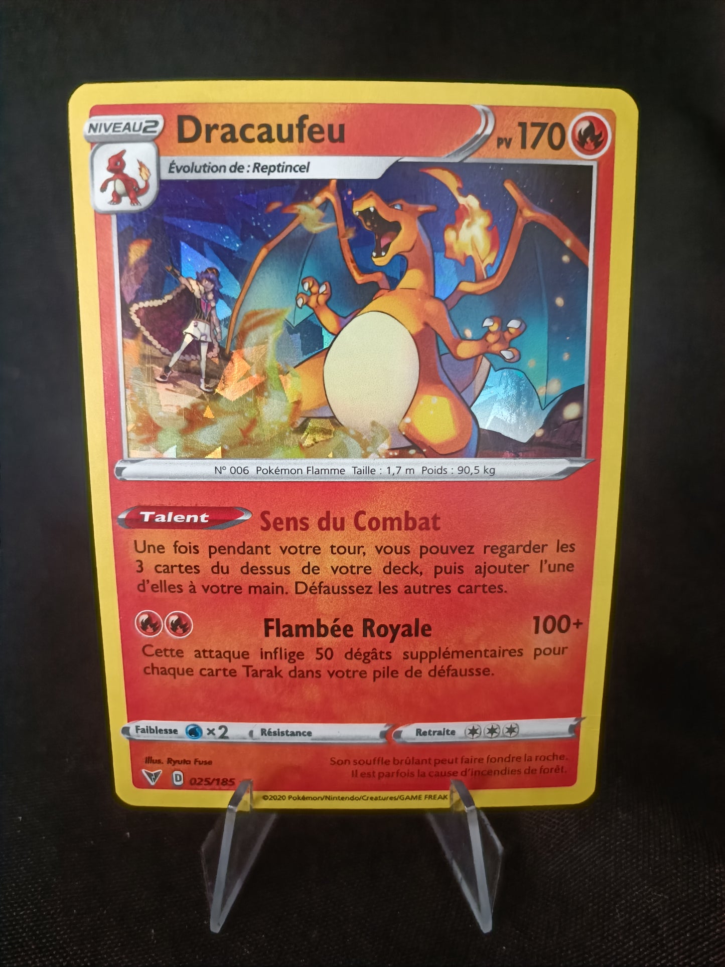 Dracaufeu Prisme - Voltage Eclatant - 025/185